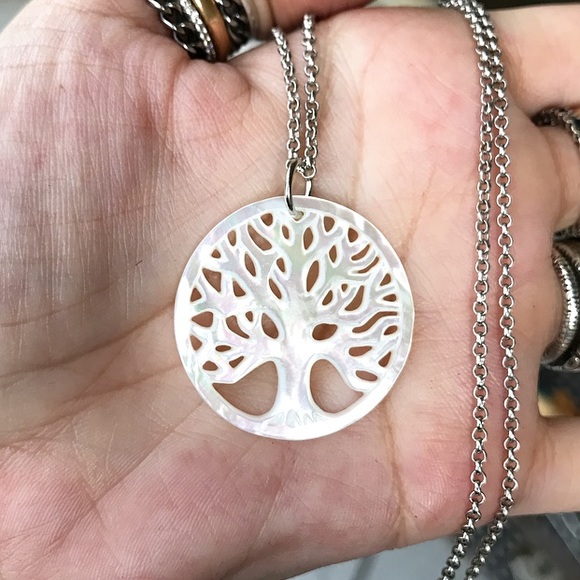 Genuine mother of pearl tree of life necklace - Picture 5 of 8